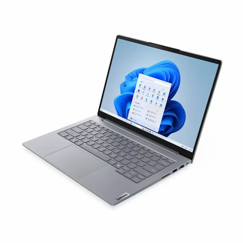 ThinkBook 14 Gen 8 (Intel)-2 ThinkBook 14 Gen 8 (Intel) en Lima